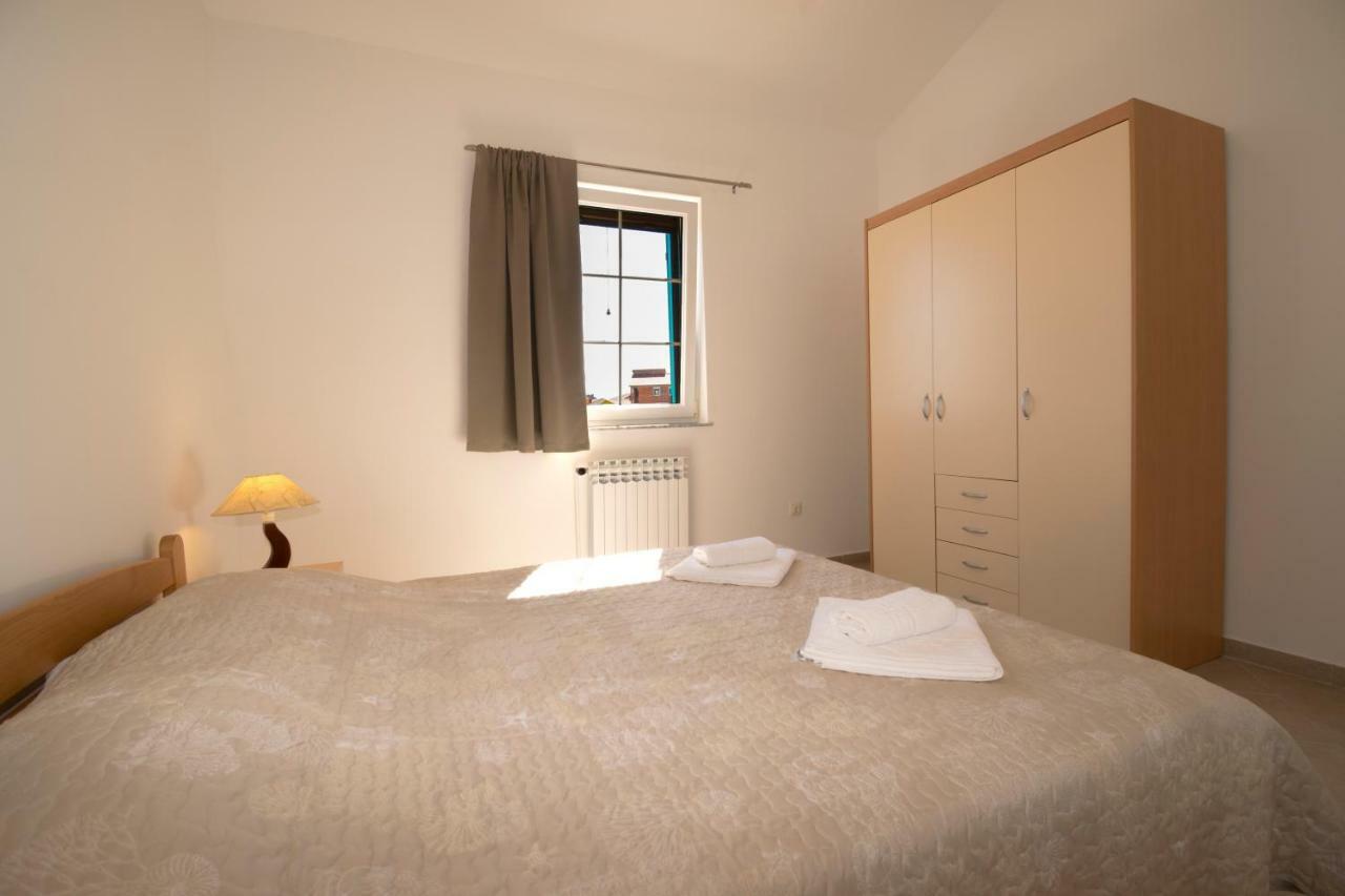 Apartman Mendula Premantura Exterior foto